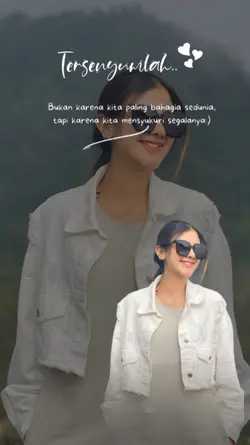 tersenyumlah..
