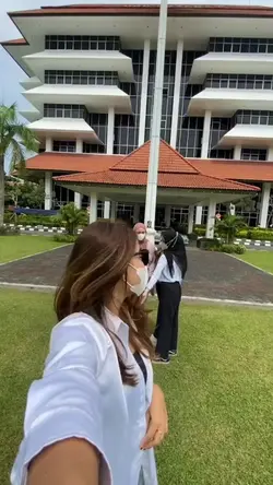 Transisi wisuda