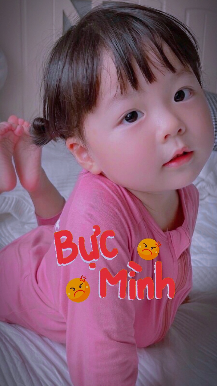 2 ảnh em bé cute