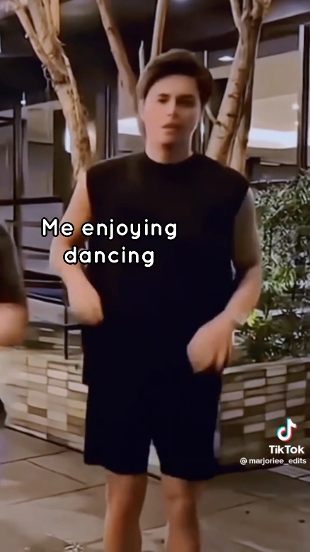 Yo disfrutando bailando 
