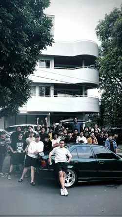 foto bareng teman