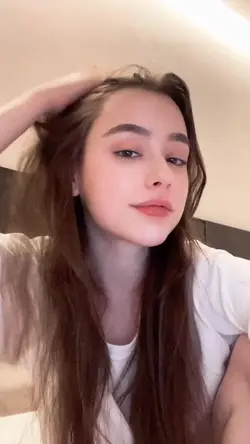 1 VIDEO+9 FOTO