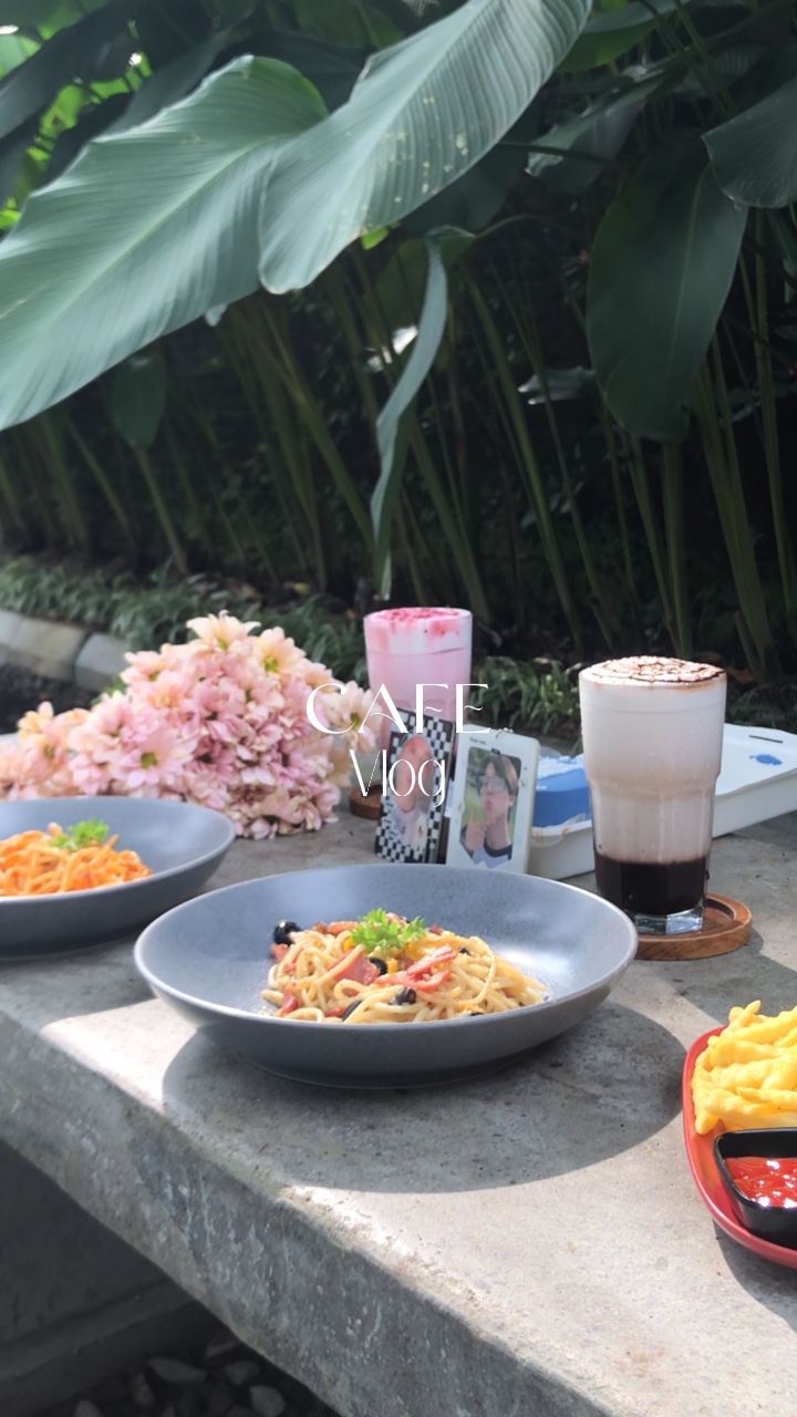 Cafe Vlog