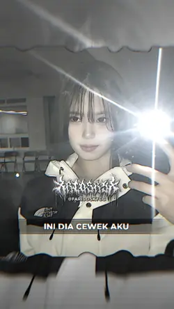 INI DIA CEWEK AKU