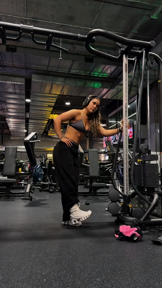 7 clips video gym