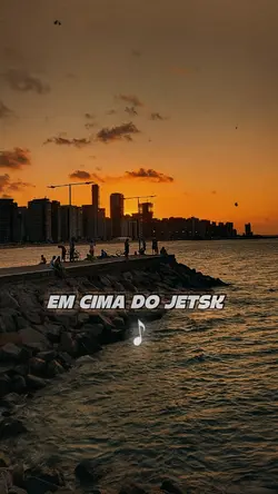 em cima do jetsk