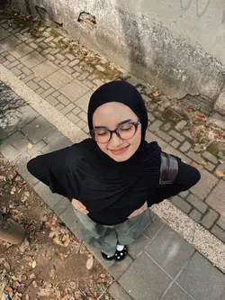 Tak Hanya Diam 