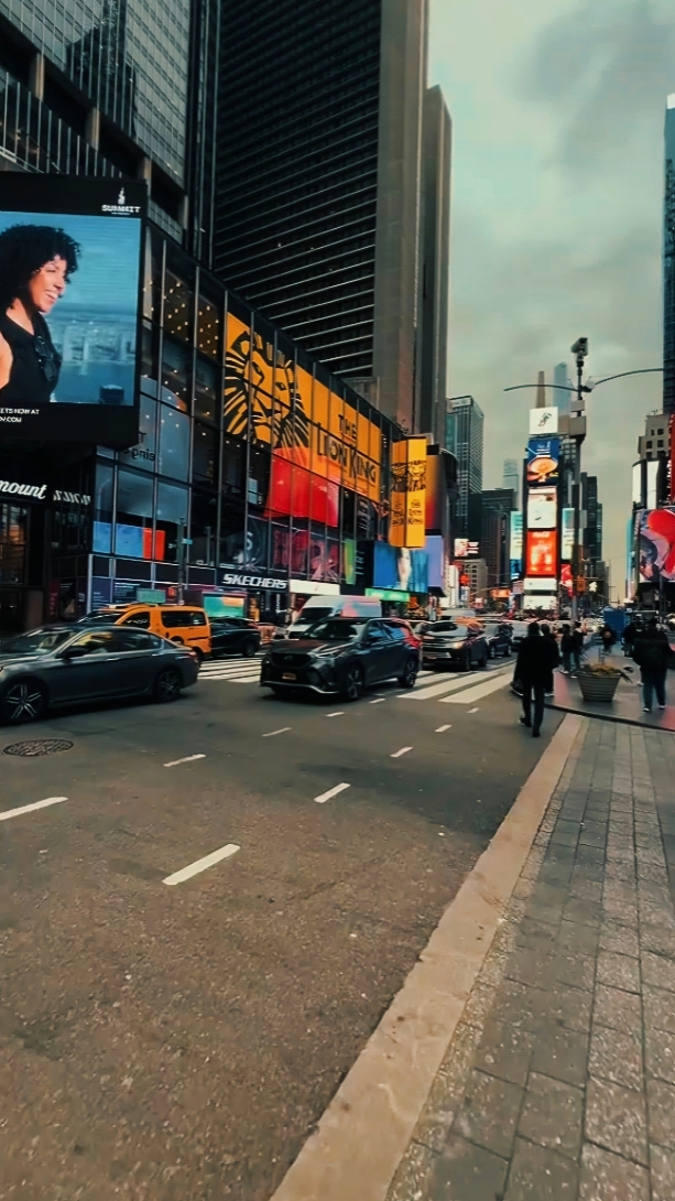 City vlog trend