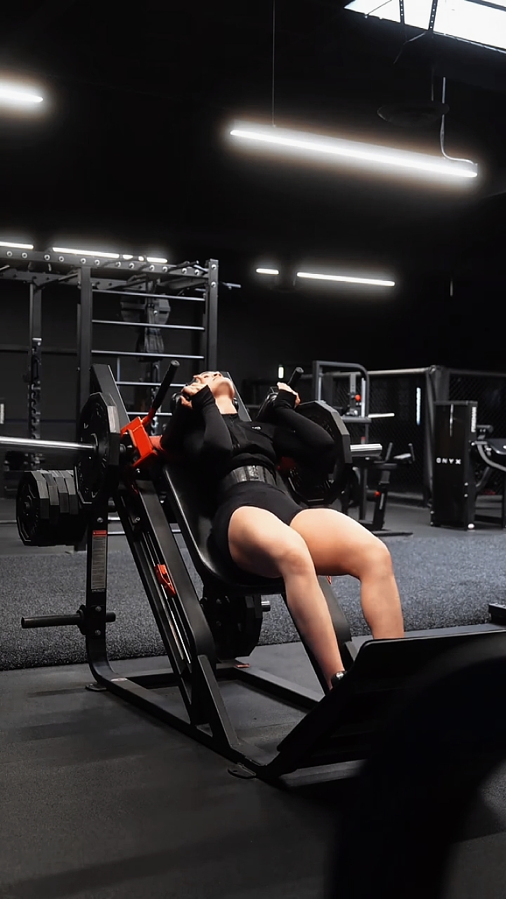 GYM 4 VIDEO CLIPS
