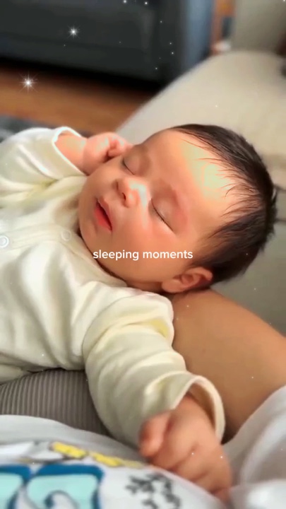 Bayi yang sedang tidur