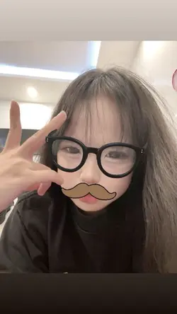 Mẫu 3 ảnh