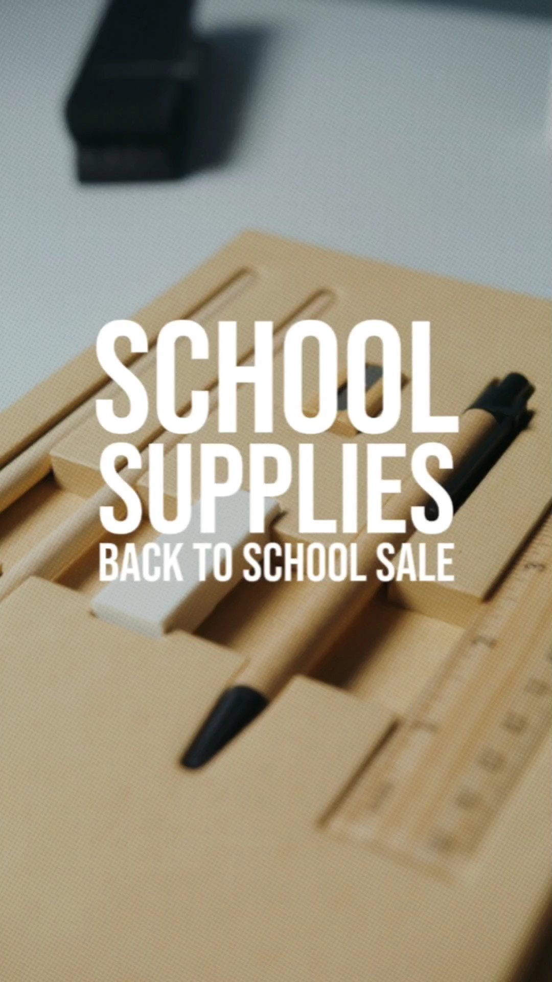 Back To School Supplies Sale Edukasyon At Pagsasanay Template ng Negosyo sa Industriya