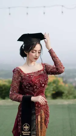 trend jj wisuda