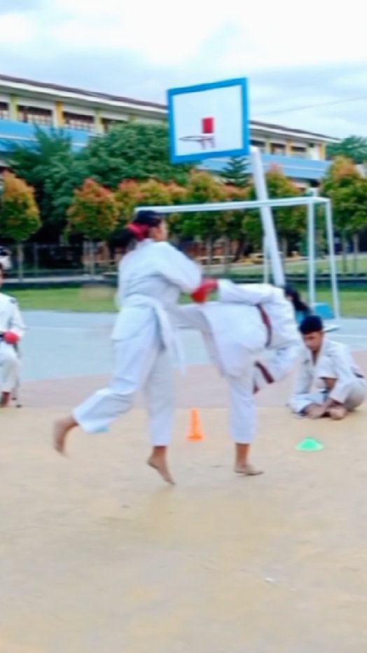 Karate bearbeiten 