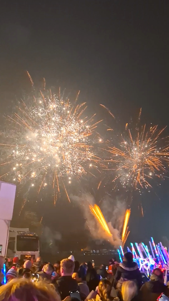 Fireworks 5.11.24