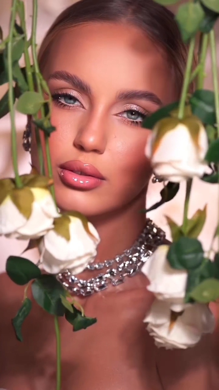 Modèle de maquillage