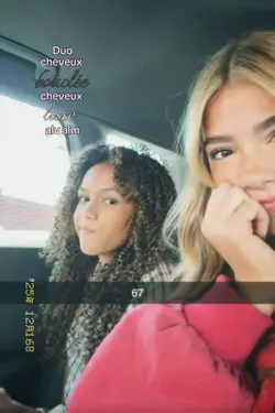 duo lisse et bouclée
