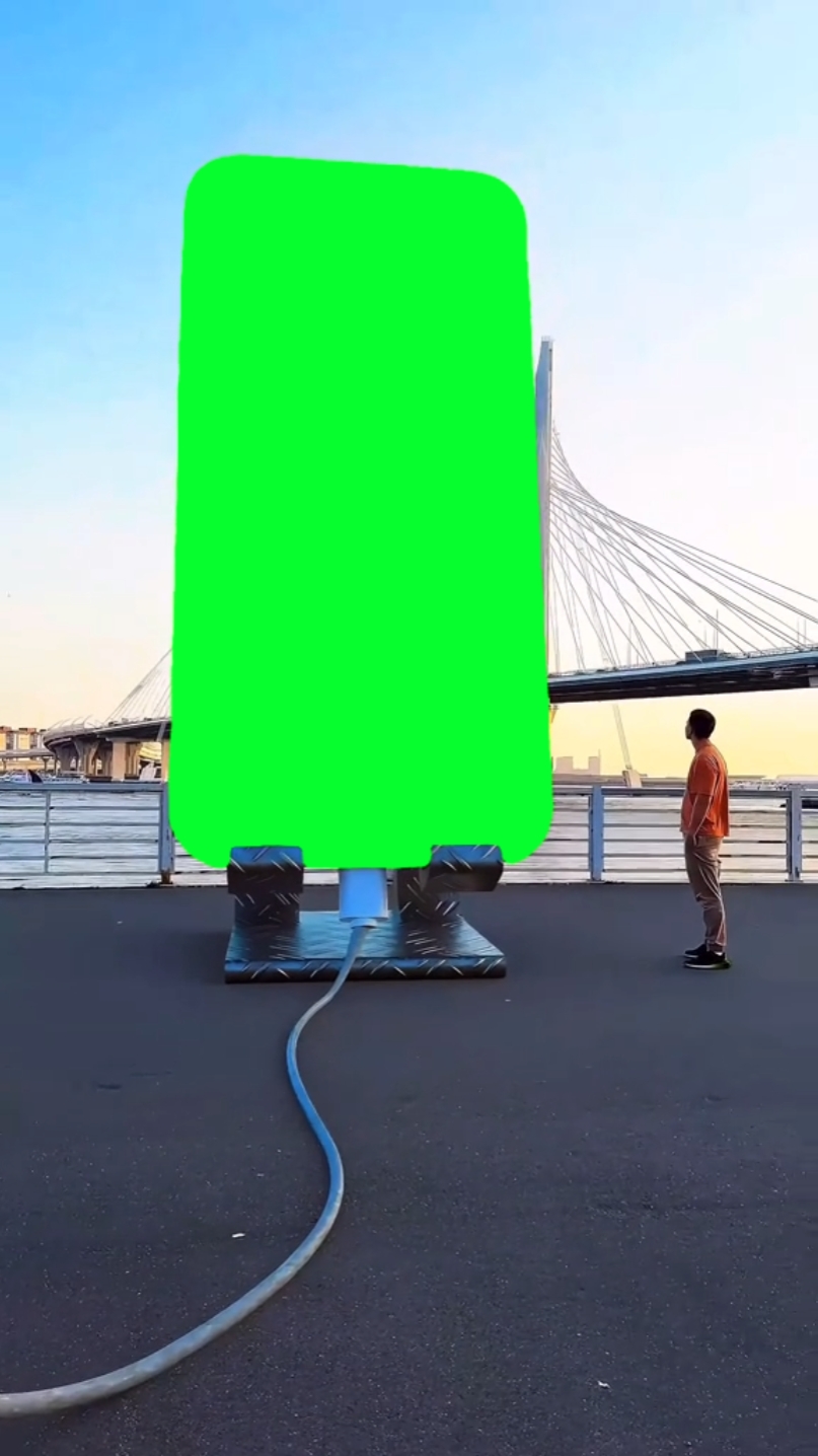 BIG PHONE GREENSCREN