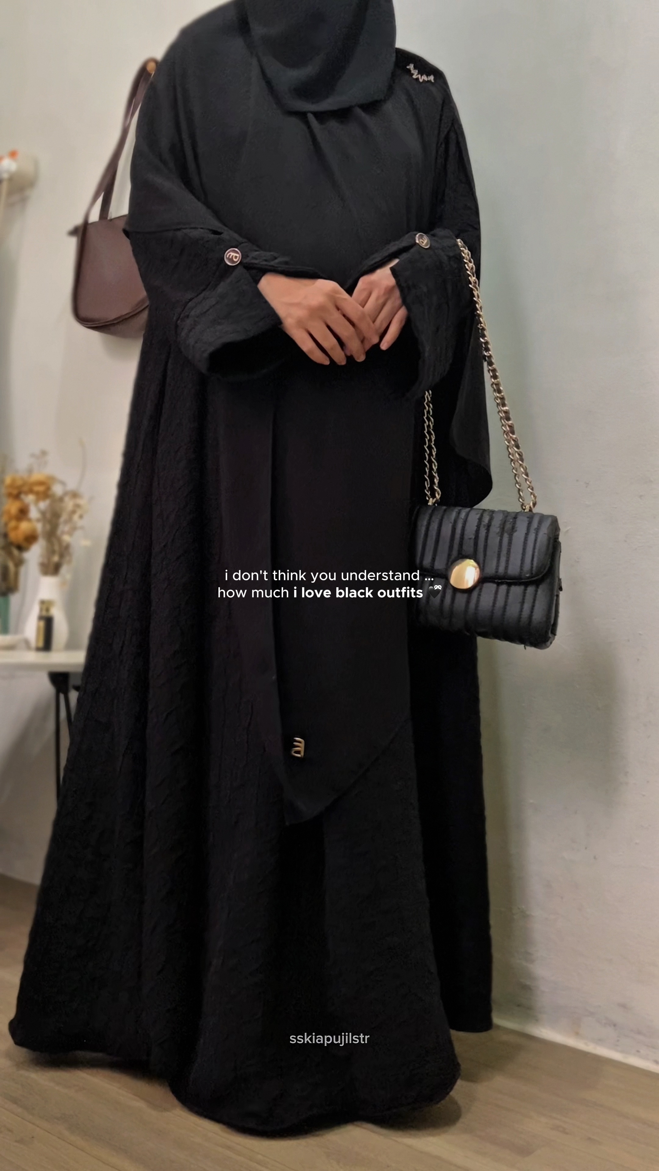 love black abaya