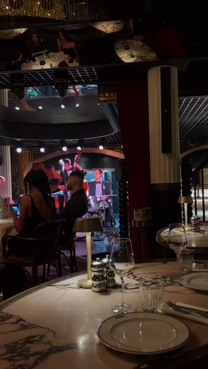 restaurant