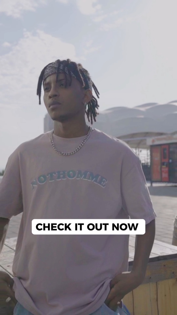 Exibição de produtos de roupas batendo Match TikTok Style