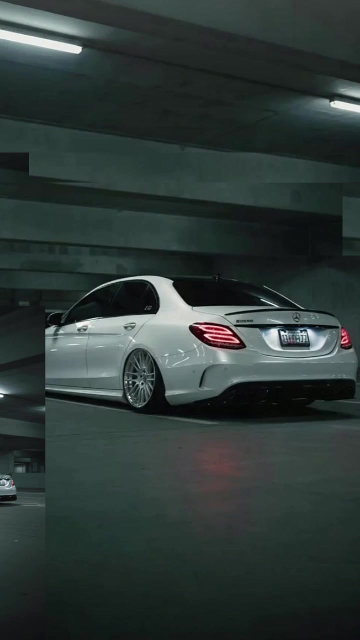 Showcase Sedan Bawah Tanah