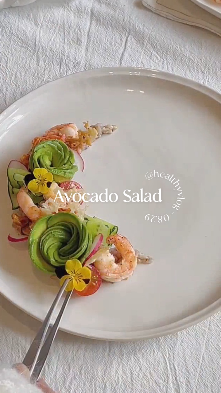 Avocado salad 