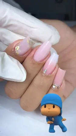Trend pocoyo nails