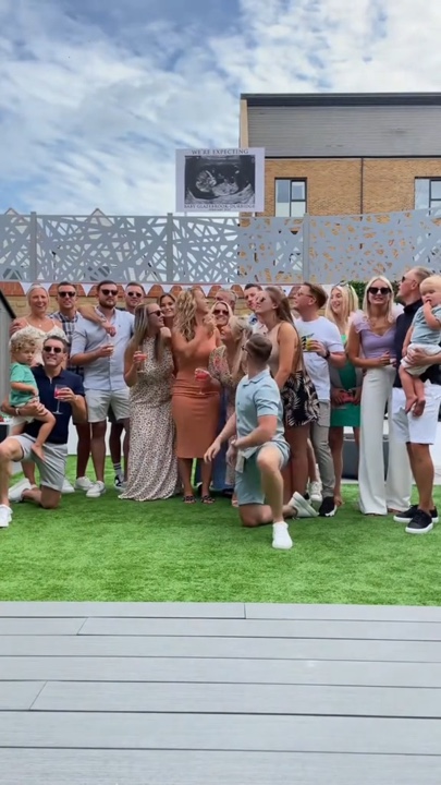 pregnancy announced