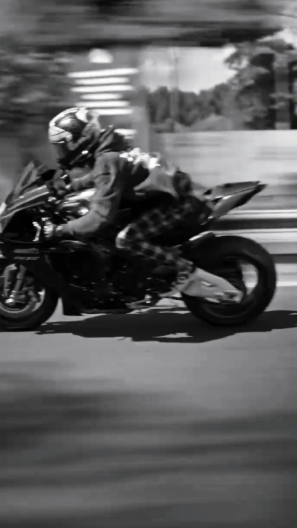 Slowmo + BW
