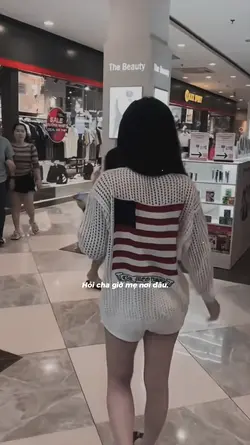 Gà trống nuôi con