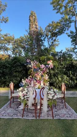 DECOR INDOOR