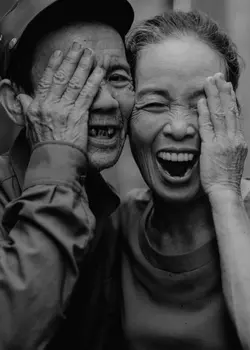 Mẫu 4 ảnh cho ba mẹ