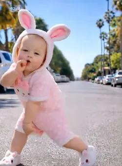 Baby Cute Dance