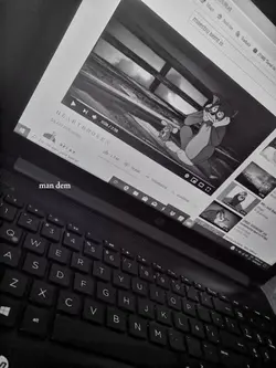 Mẫu Chill Buồn