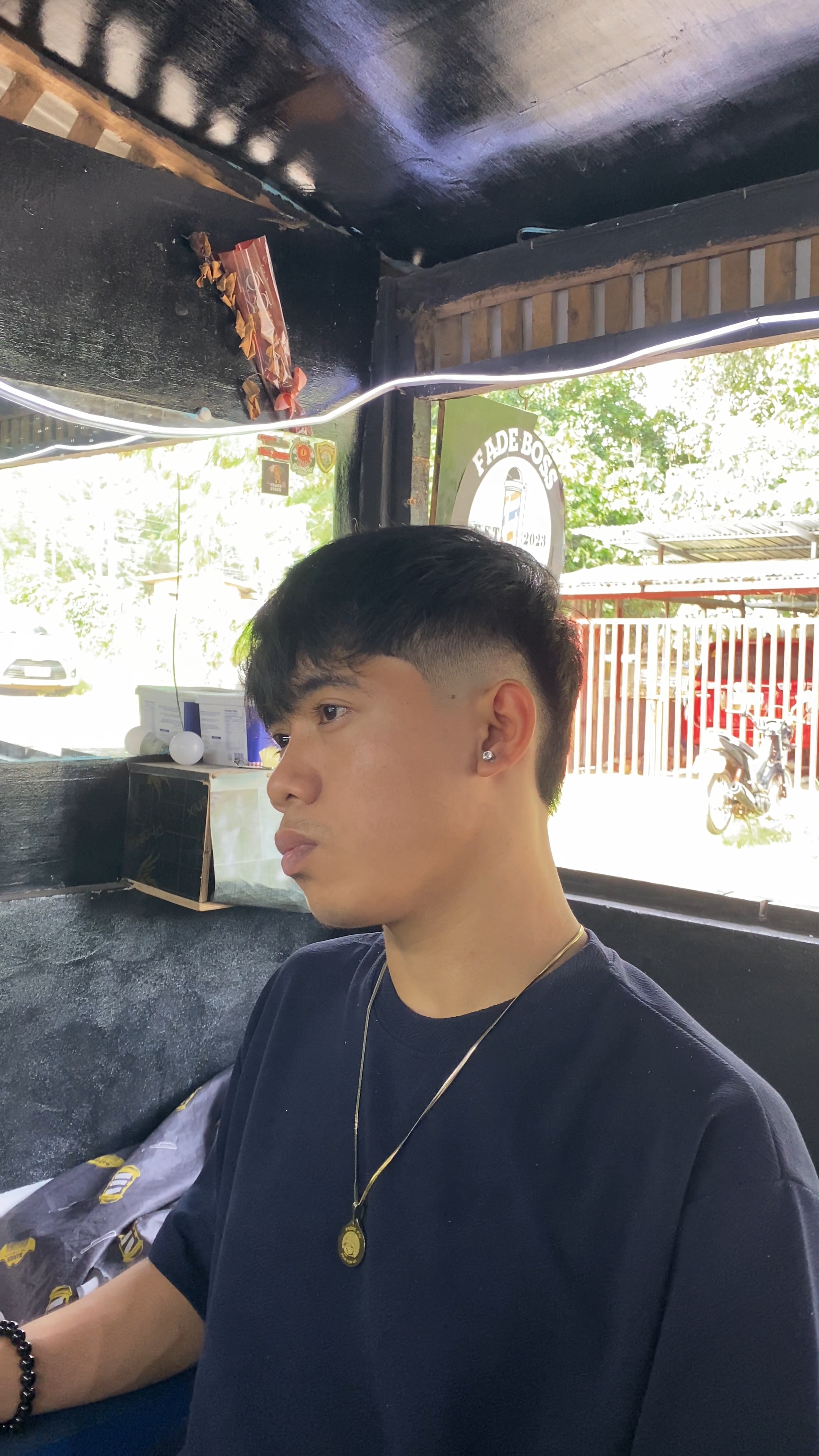 POTONGAN RAMBUT MONTAGE 