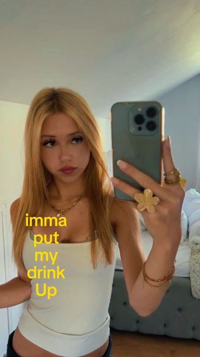 Eu vou
Colocar
Meu
Bebida
Acima