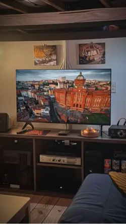 Horizontal Tv Frame