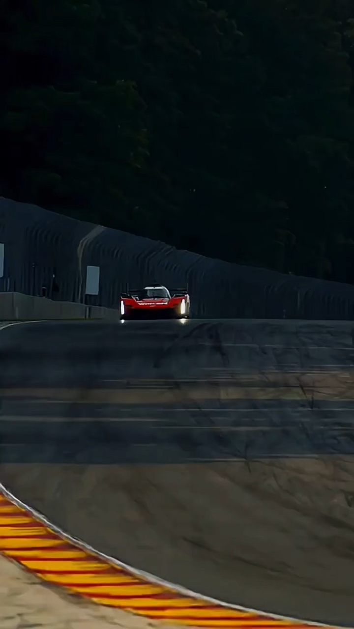 Racing car