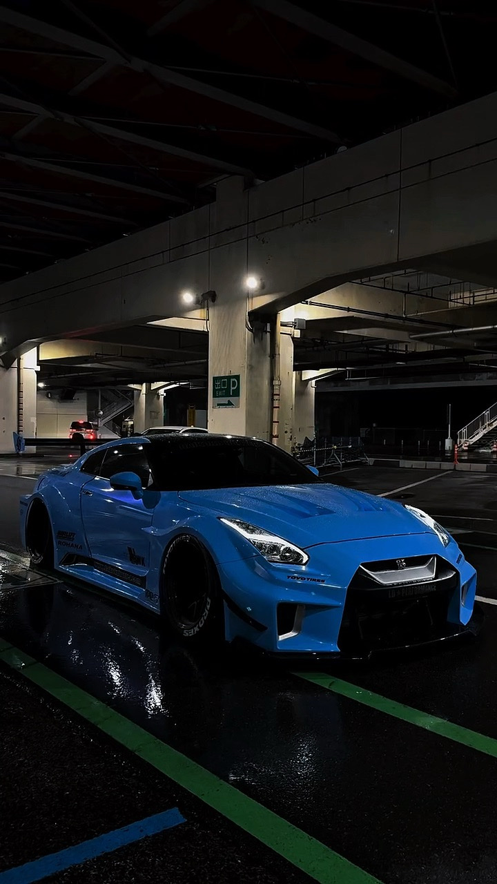 Cinematic car