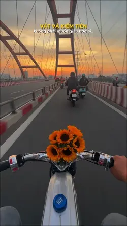Vất Vả Kiếm Tiền 
