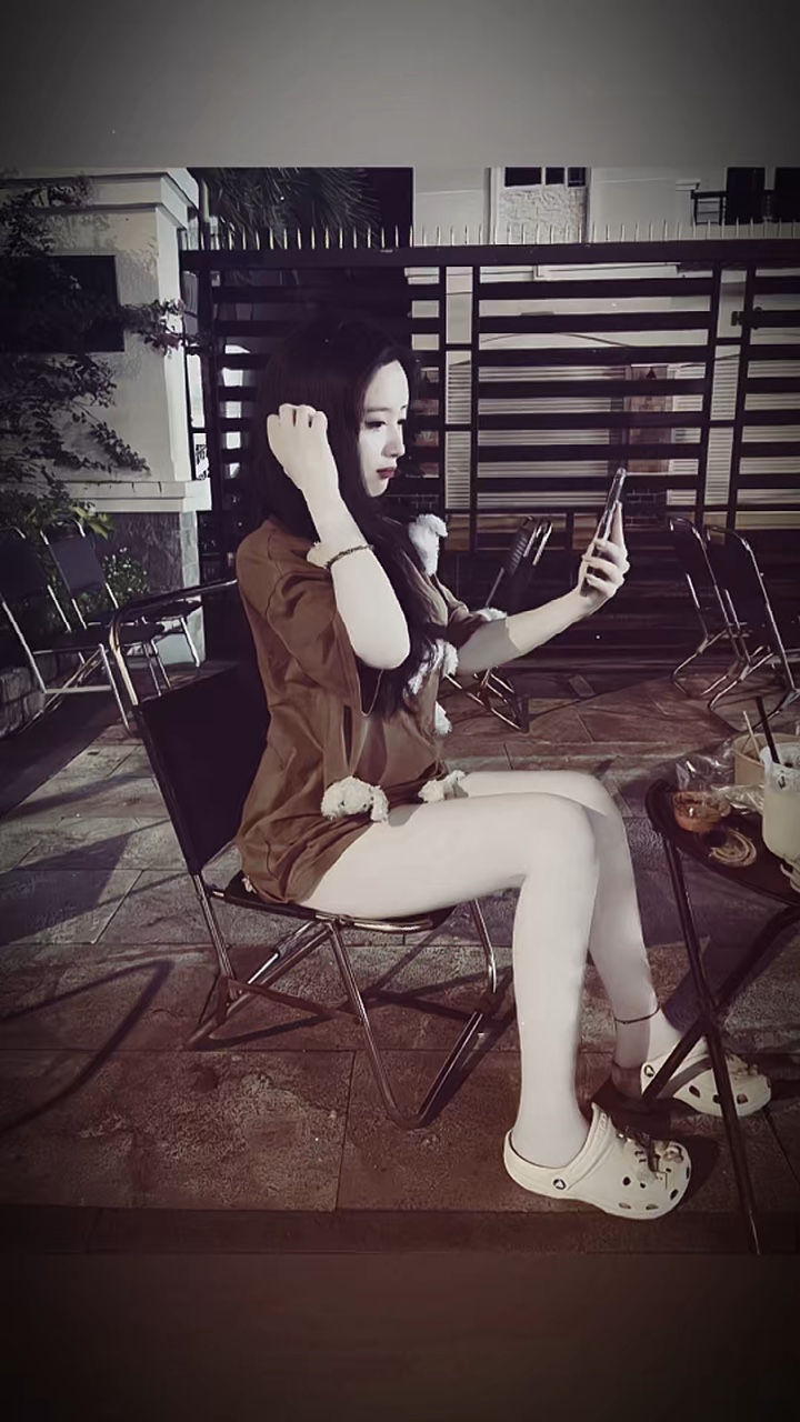 MẪU BEAT CUỐN 6 ẢNH 