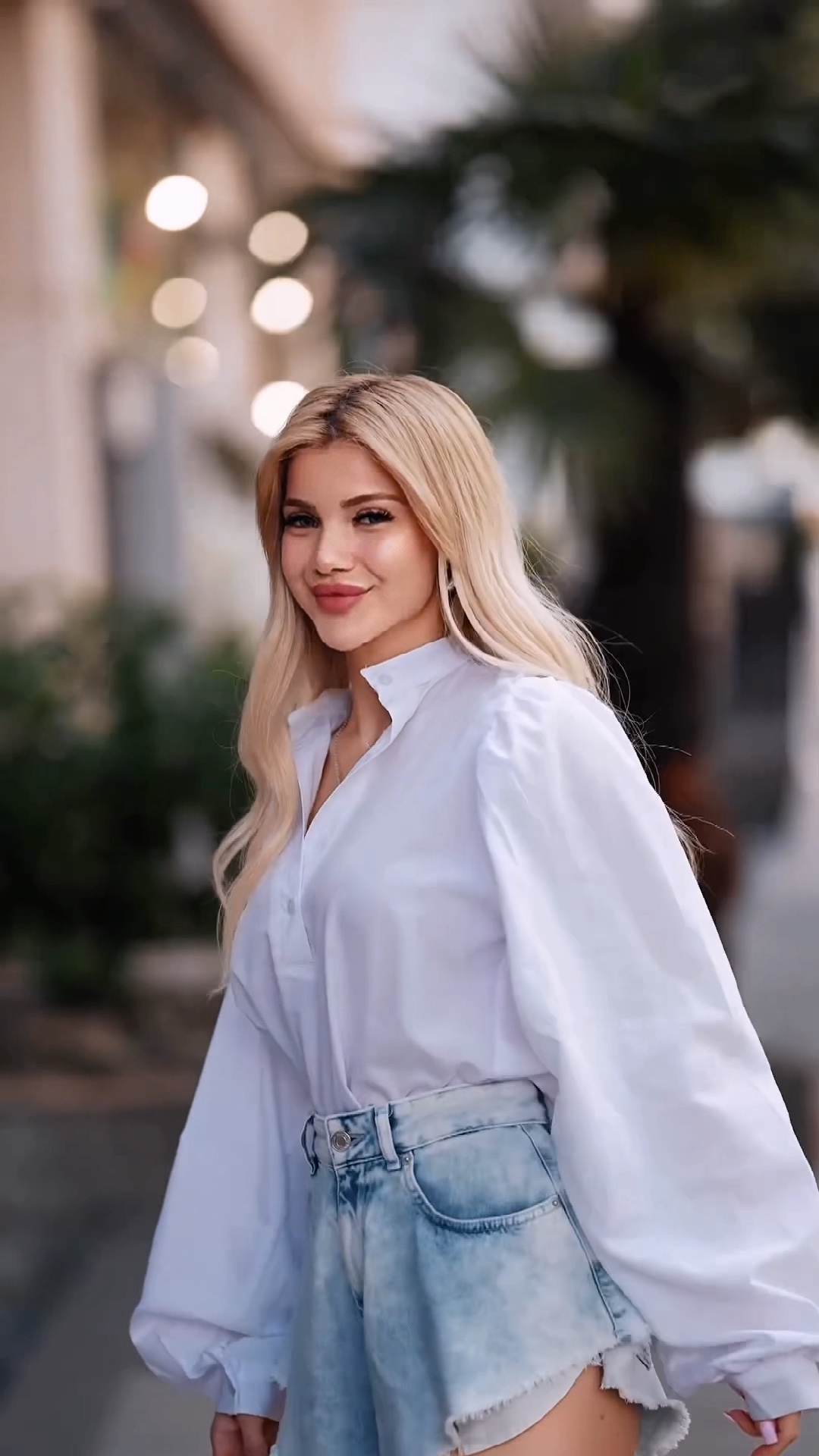 Gadis cantik