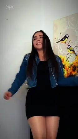 LA GUITARRA & MUJER.