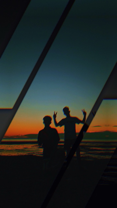 4 clip or photo 